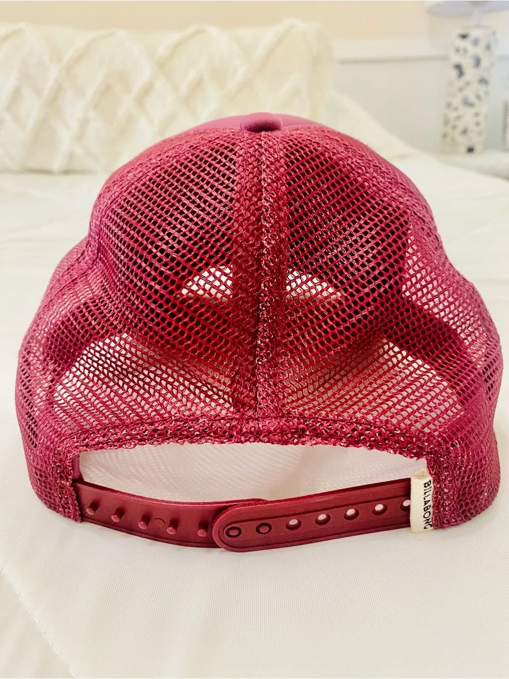 Billabong Trucker Hats Vintage ⭐️ Pink/ Black Set (2)
